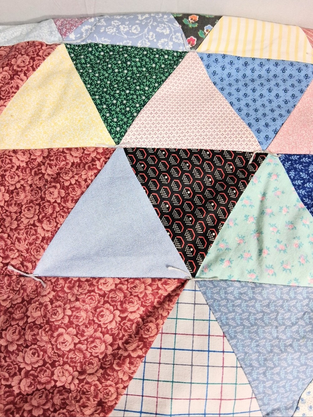 Vintage Crib 52" X 38" Hand-tied Triangle Patchwork Calico/Floral Scraps Quilt - Picture 5 of 11